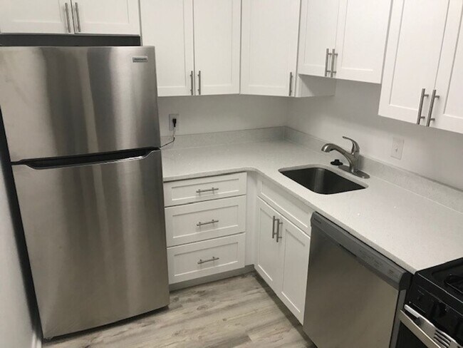 Photo - Renovated 1 Bedroom At The West Spring! UTILITIES AND PARKING INCLUDED!