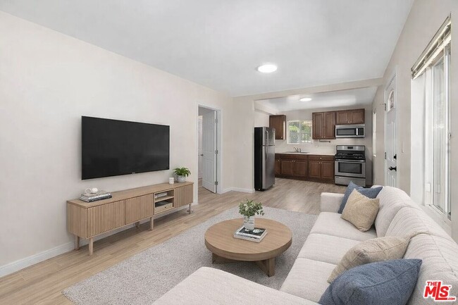 Photo - 5249 Satsuma Ave Unit 1/2