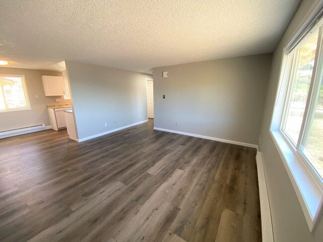 Photo - Beautifully Remodeled 2-Bedroom! Unit B9
