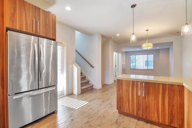 Photo - 309 S 47th St