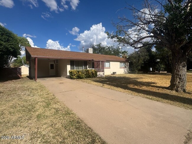 801 Norman Ave