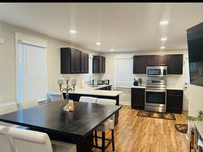 Photo - 7326 Montgomery Rd