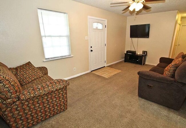 Photo - 1507 N Main St