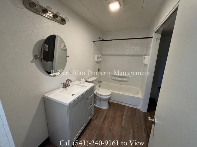 Photo - 824 SW 7th St