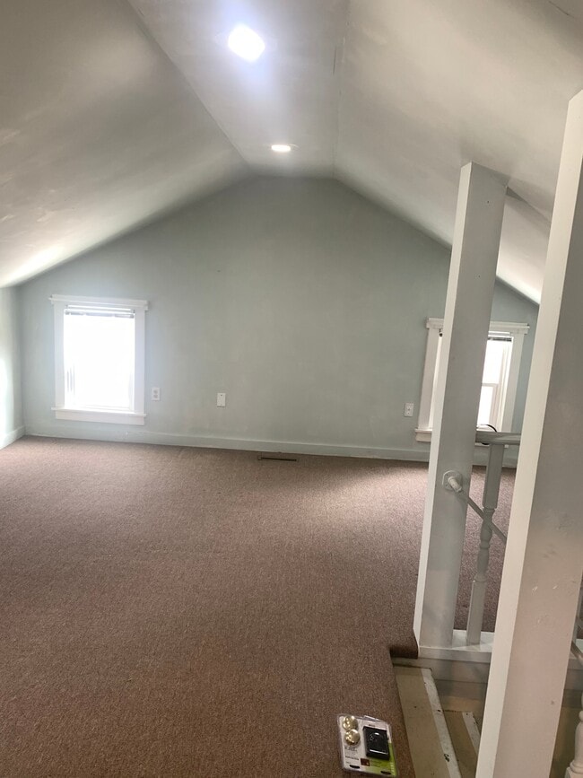 30 W Main St