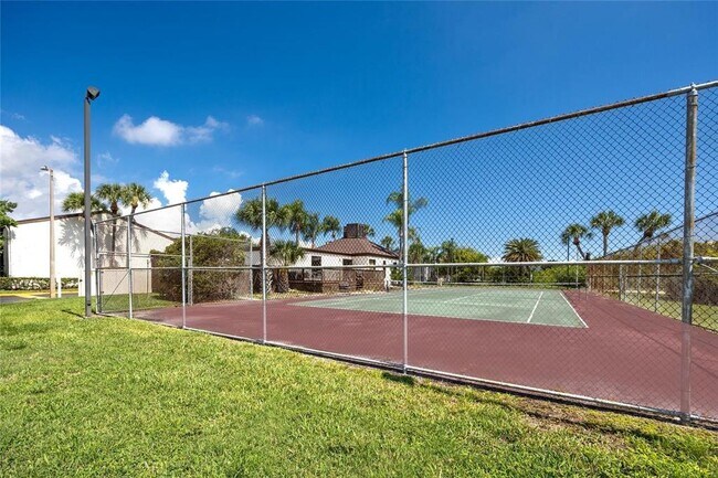 Photo - 744 116th Ave N Unidad 1901