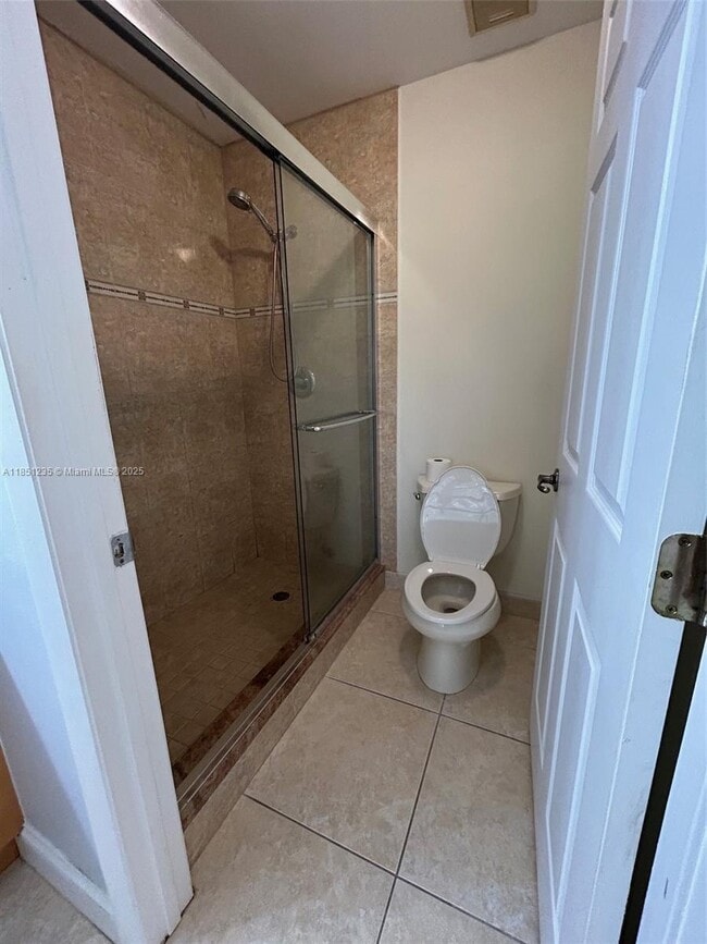 Photo - 6838 Bridlewood Ct