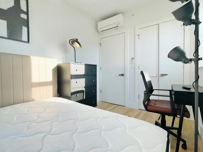 Photo - Furnished room/NOT APARTMENT Unit 5D