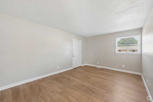 2BR, 1BA - 850SF - Living Room