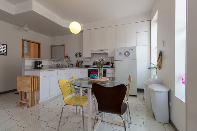Photo - 2311 W Ohio St Unit J06P