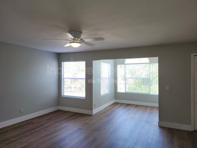 Photo - 4720 Walden Cir Unidad 1433