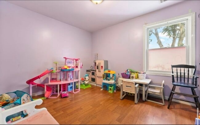 Photo - 1024 E Blancke St Unit HUGE 2 FLOOR APARTMENT