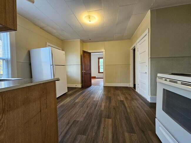 Photo - 13 Grove St Unit C