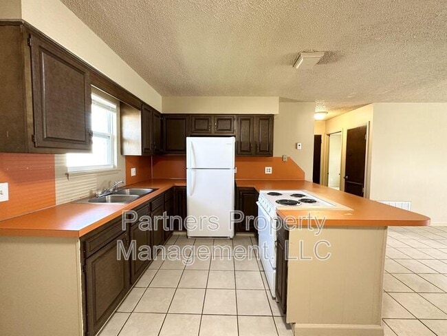Photo - 107 N Pine Ave