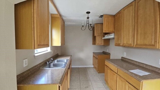 Building Photo - 8715 Valley Ledge Dr Rental