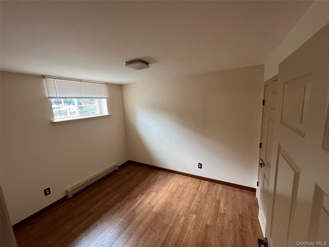 Photo - 40-41-41 215th Pl