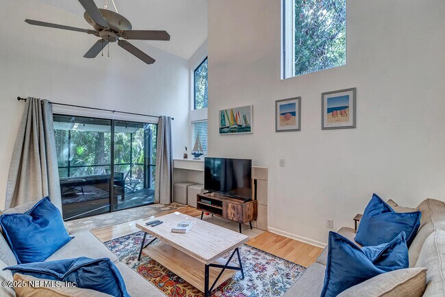 Photo - 29 Turtleback Trail