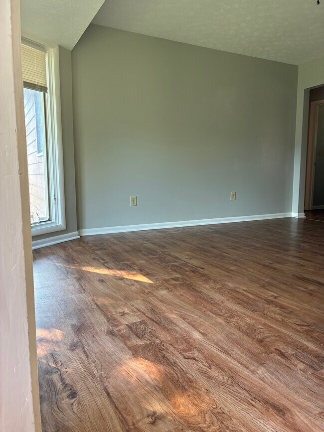 Photo - 1632 Oakmont Ln