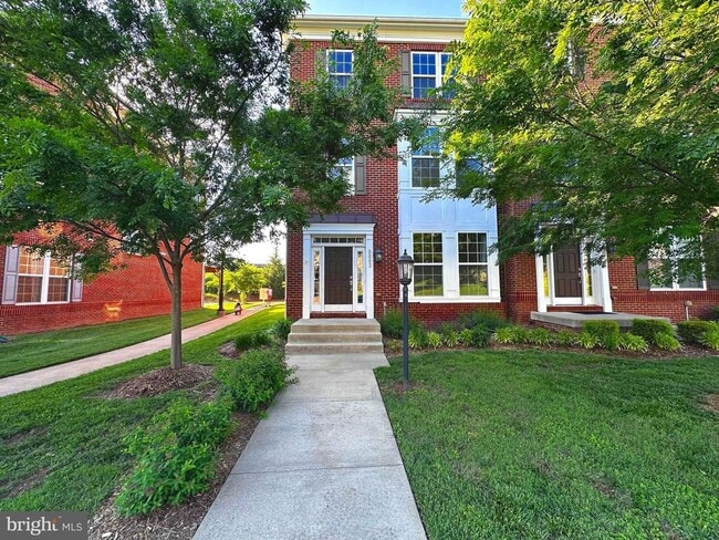 Photo - 8862 Orchard Ln Townhome