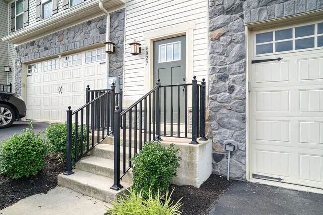 Photo - 4029 Silver Charm Ct