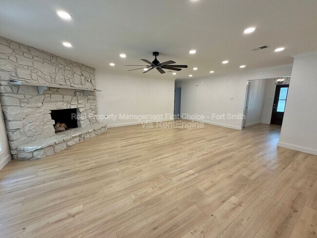 Photo - 10107 Old Mill Rd