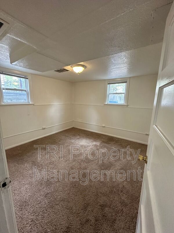Photo - 2204 9th Ave