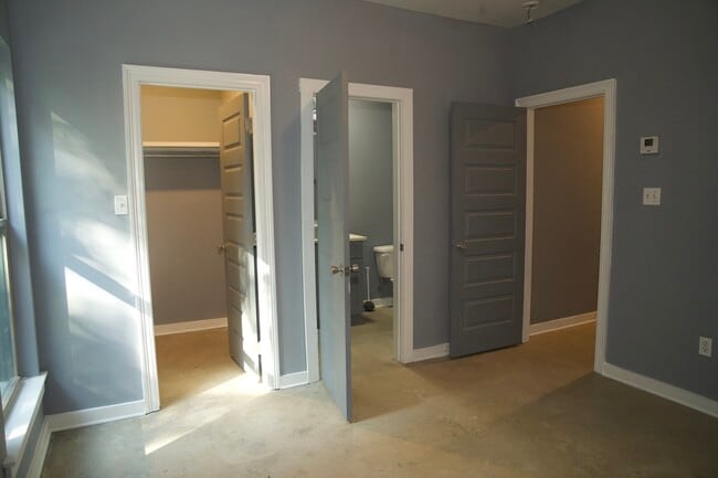 Master Bedroom - 343 W Johnson St Unit 343 W. Johnson Street