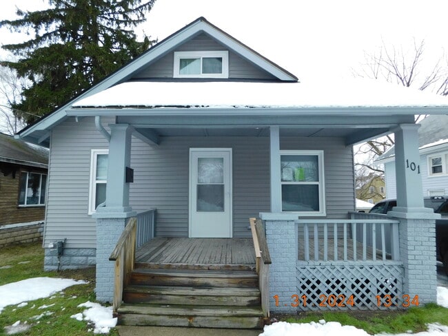 Photo - 101 Poplar Ave