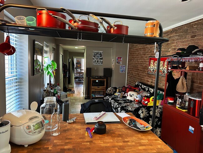 Photo - 1136 S Charles St