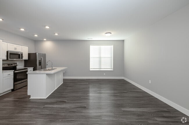 1BR, 1BA - 681SF Living Room