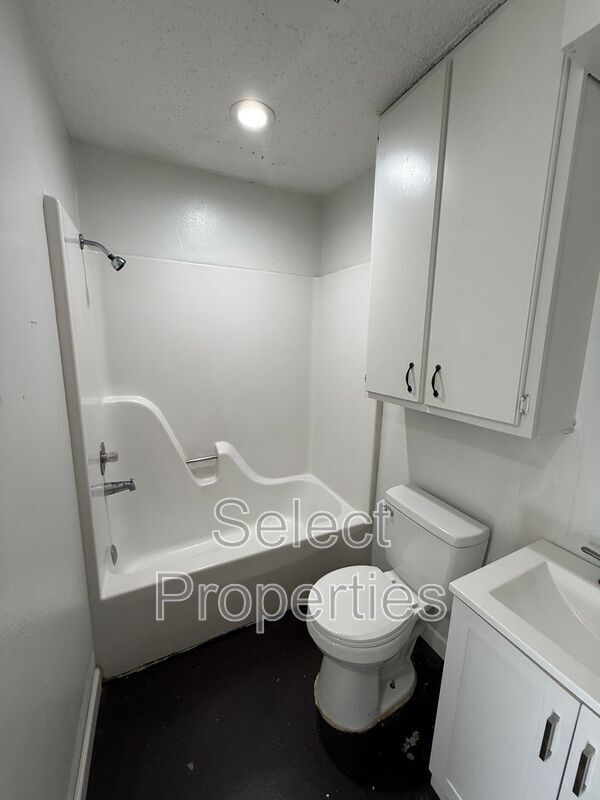 Photo - 1618 W Matthews Ave Unit B