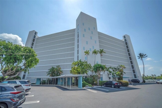 Photo - 9101 E Bay Harbor Dr Unit 101