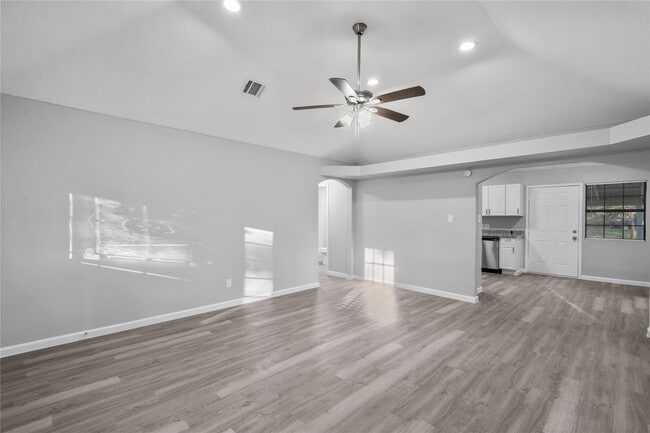 Photo - 20575 Kings Rd