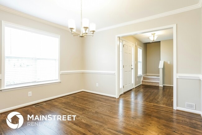 Photo - 114 Clarence Ln