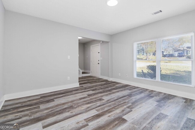 Photo - 4935 Millstone Walk