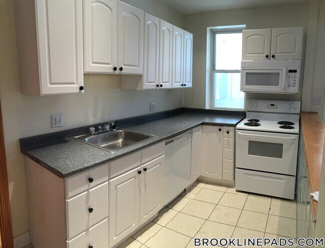 Photo - 1801 Beacon St Unidad 8