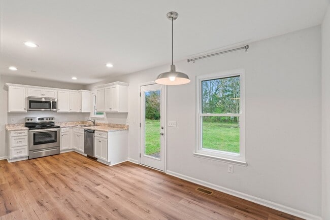 Photo - Murfreesboro Main Level Living with Spacio...