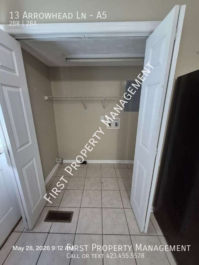 13 Arrowhead Ln