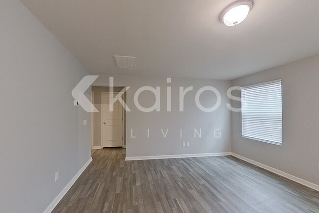 Photo - 2595 Provence Dr SE