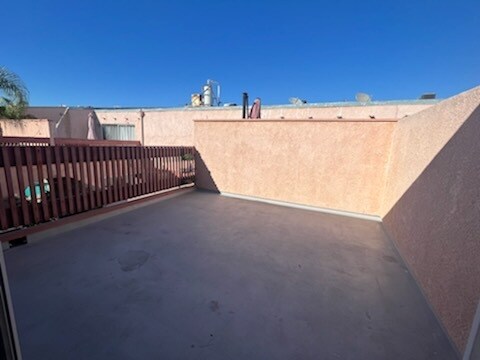 Photo - 7924 Woodman Ave Unit 20