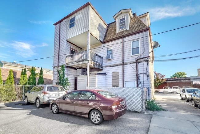 Photo - 437-439 High St Unit 2