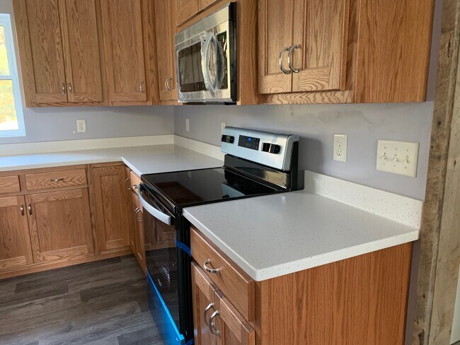 Horno de cocina - 501 E Winona Beach Dr Unidad Winona Beach Rd.