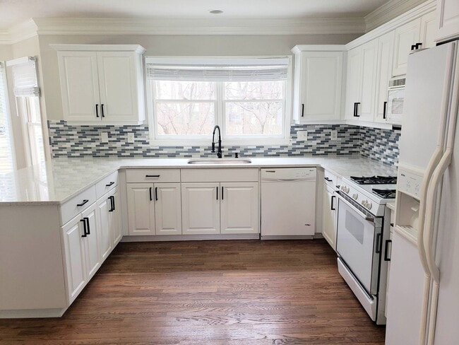 Photo - Beautiful 4BR Home In Established Neighborhood.
