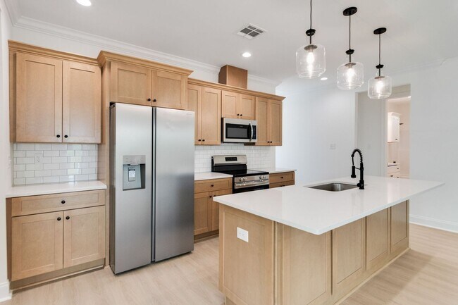 203 Benson Grove