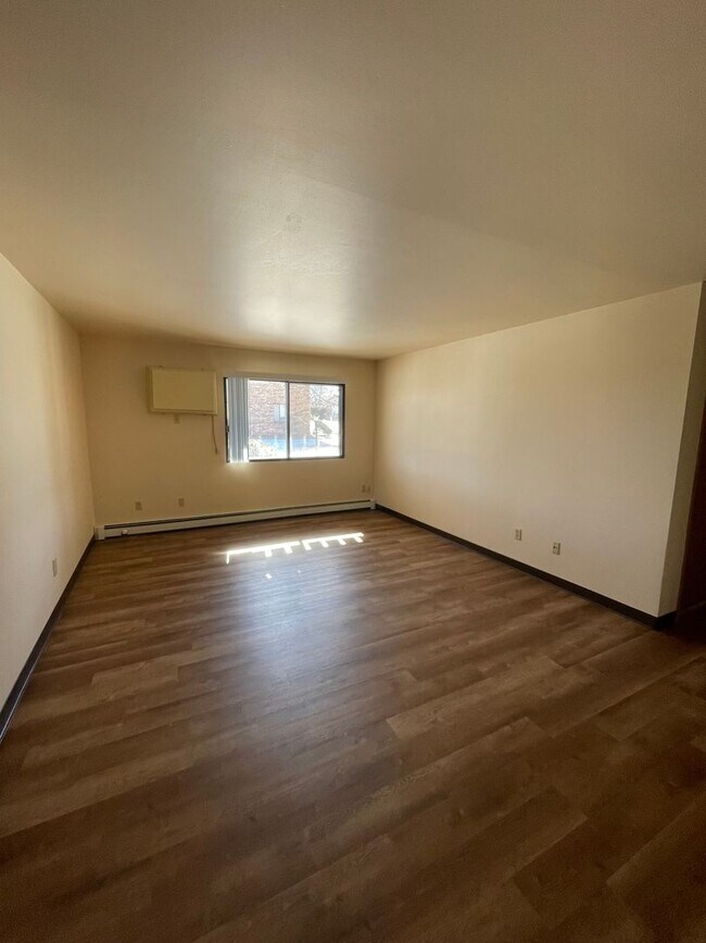 Photo - Brookside Apartments