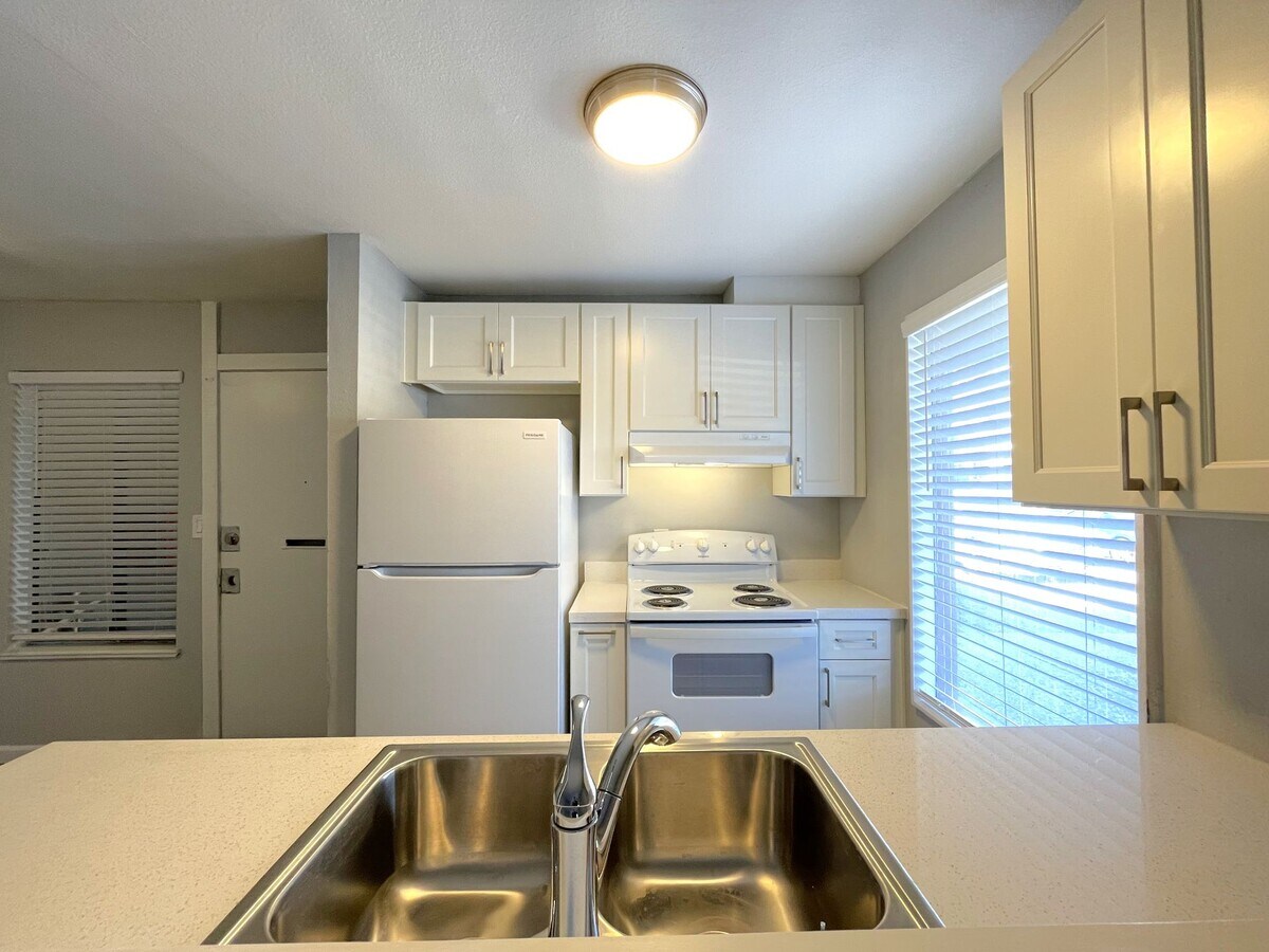 Photo - 322 W Park Street