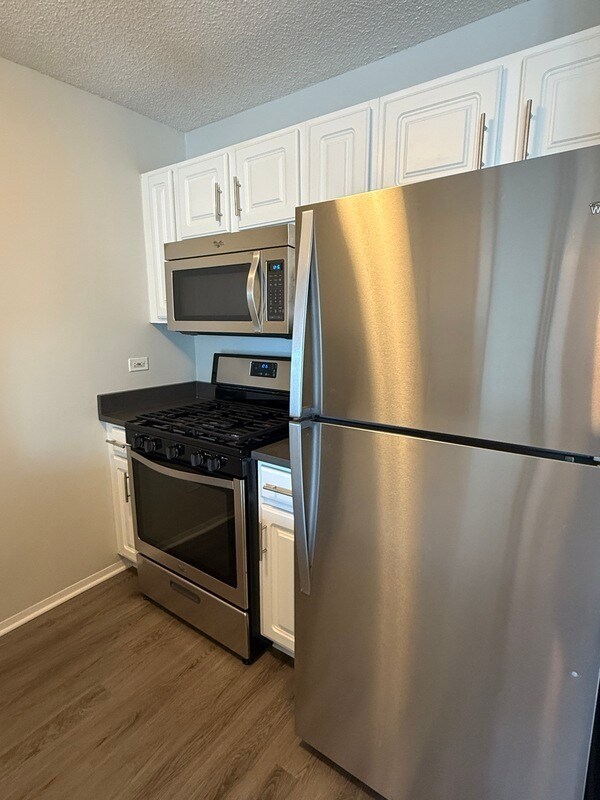 Photo - 501 N State St Unit 411