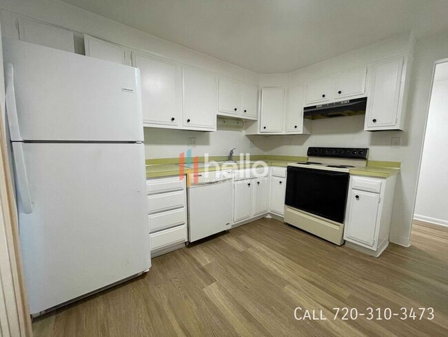 Building Photo - 12121 W Nevada Dr Unit 02