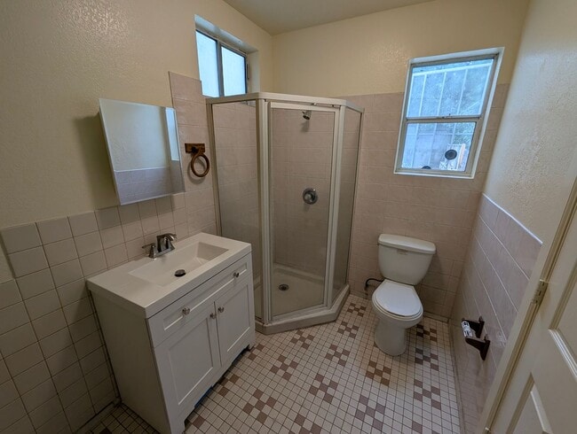 Photo - 322 Peralta St