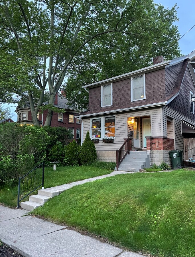 016_1600x1067_mls - 718 Allegheny River Blvd Unidad 2